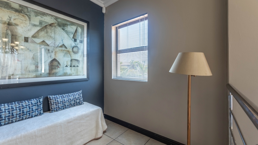 5 Bedroom Property for Sale in Parklands Western Cape